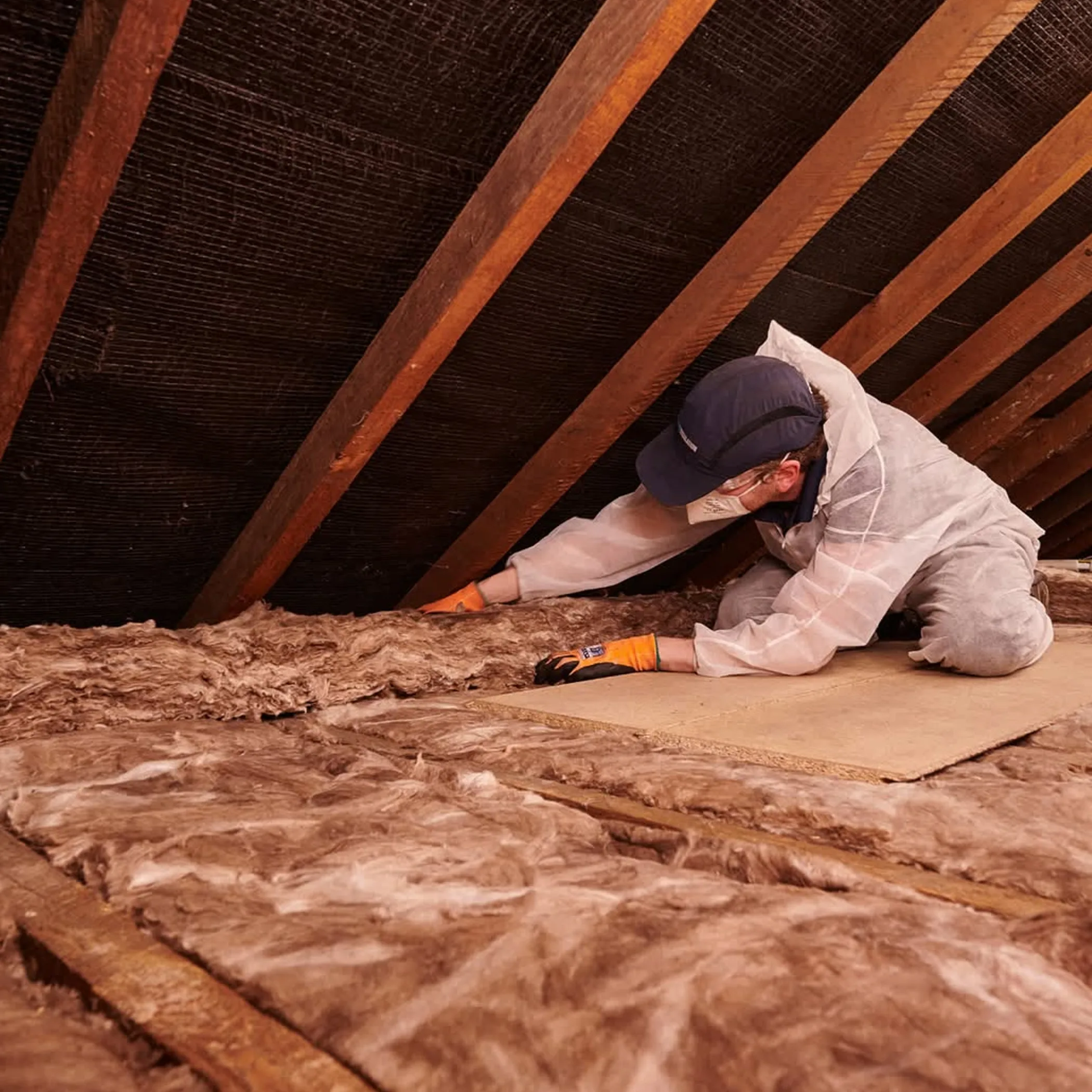 loft insulation improving winter energy efficiency